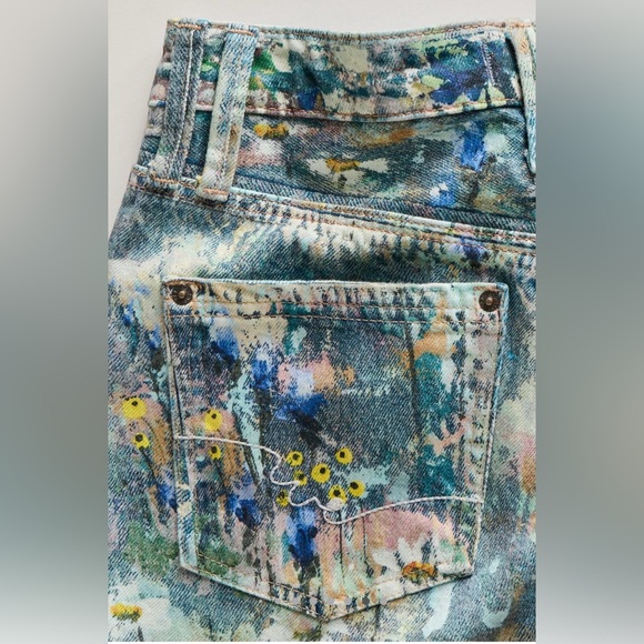 NWT Free People Tennessee Low-Rise Illusions Jeans in Floral Canvas - Picture 4 of 9